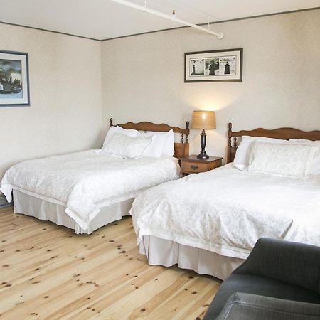 Lanes Privateer Inn Liverpool Room photo